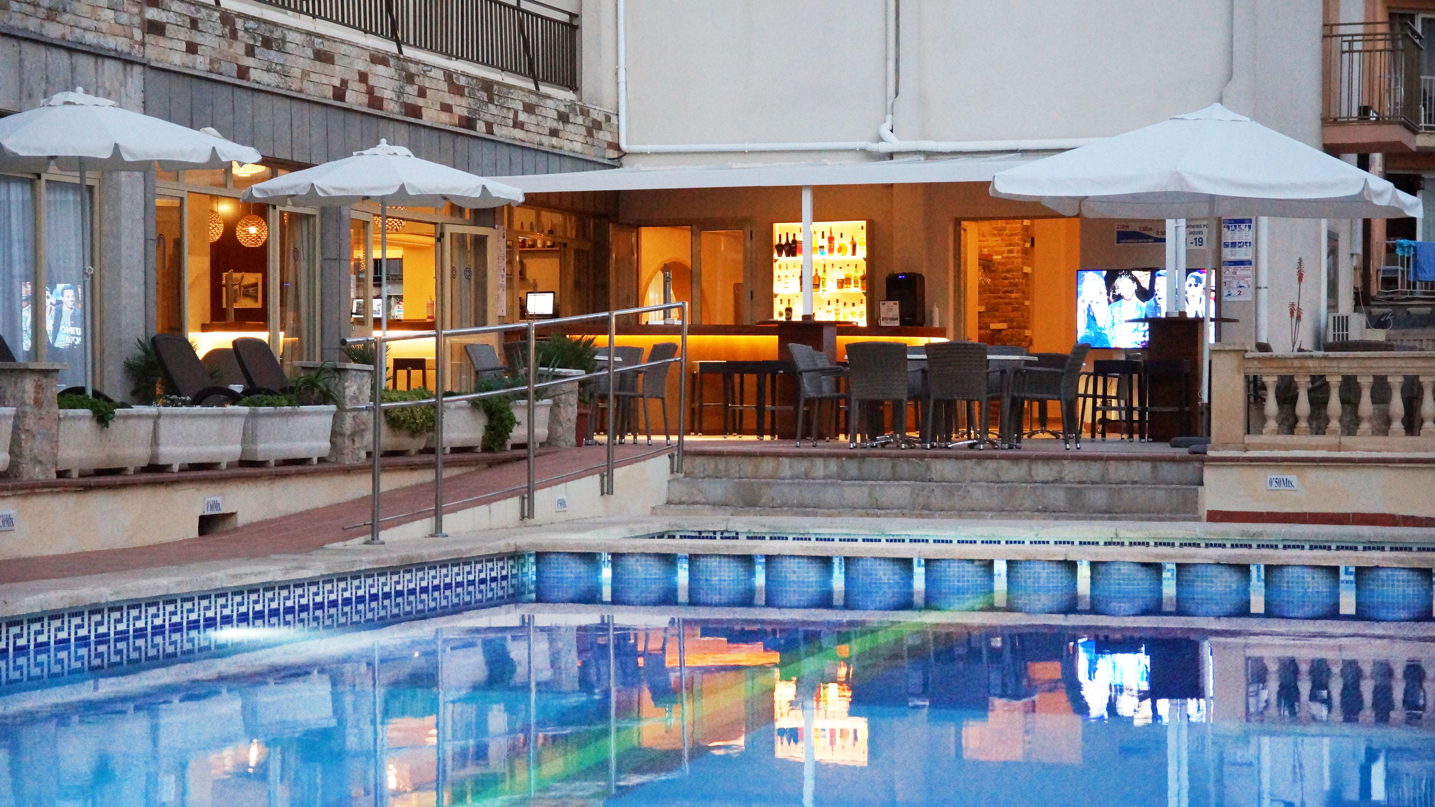 Hotel Iris - Only Adults El Arenal  Exterior foto